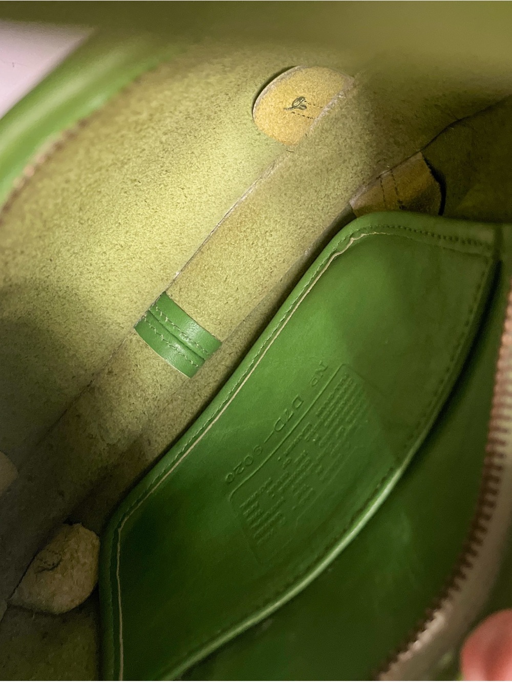 RARE Vintage Coach Leaf Green Leather Ergo Mini Zip Shoulder Bag 9020 - Picture 4 of 9